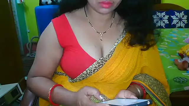 Snapshot of Anushka_21 chatting on March 8, 2:01 am Anushka 21 online show from March 8, 2:01 am