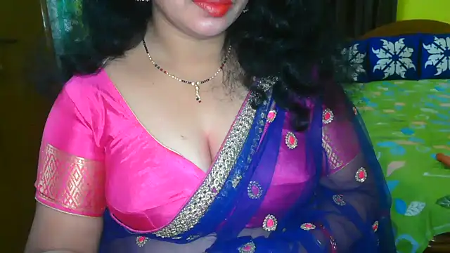 Snapshot of Anushka_21 chatting on March 15, 7:38 pm Anushka 21 online show from March 15, 7:38 pm