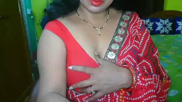 Snapshot of Anushka_21 chatting on March 22, 1:43 am Anushka 21 online show from March 22, 1:43 am