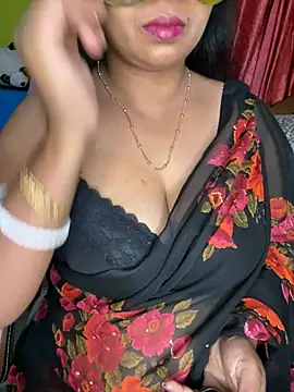 Snapshot of Anushka_21 chatting on April 5, 8:17 pm Anushka 21 online show from April 5, 8:17 pm
