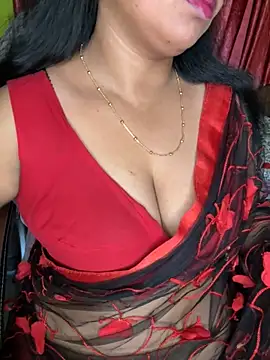 Snapshot of Anushka_21 chatting on April 14, 12:38 am Anushka 21 online show from April 14, 12:38 am