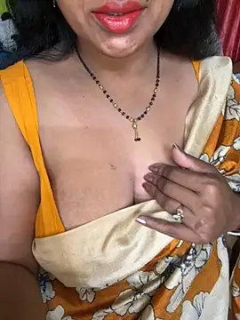 Snapshot of Anushka_21 chatting on May 26, 1:34 am Anushka 21 online show from May 26, 1:34 am