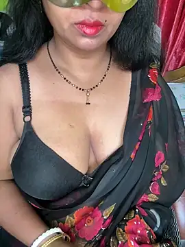 Snapshot of Anushka_21 chatting on May 27, 1:24 am Anushka 21 online show from May 27, 1:24 am