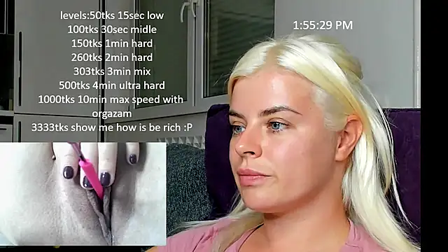 Snapshot of queenofthenighttt chatting on October 12, 11:53 am queenofthenighttt online show from October 12, 11:53 am