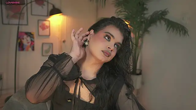 artechloe online show from December 19, 10:39 pm