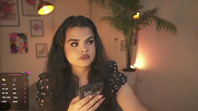 artechloe online show from January 15, 1:05 pm