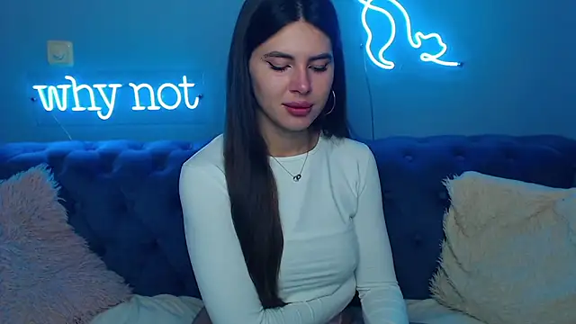 ViollinaLove online show from September 29, 4:50 am