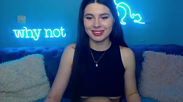 Snapshot of ViollinaLove chatting on April 21, 4:41 am ViollinaLove online show from April 21, 4:41 am