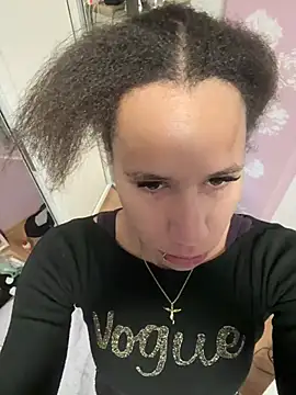 Snapshot of AaliyahHarris chatting on March 1, 6:11 pm AaliyahHarris online show from March 1, 6:11 pm