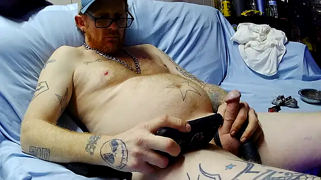 Snapshot of CLoSpunkmeyer69 chatting on November 9, 4:55 am CLoSpunkmeyer69 online show from November 9, 4:55 am