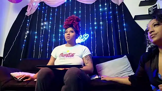 Snapshot of MeleiMarvelous chatting on December 7, 4:31 am MeleiMarvelous online show from December 7, 4:31 am