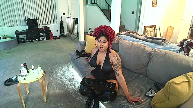 Snapshot of MeleiMarvelous chatting on December 15, 1:57 am MeleiMarvelous online show from December 15, 1:57 am