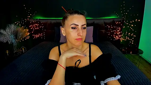 Rebecca Diamond online show from September 23, 5:43 am