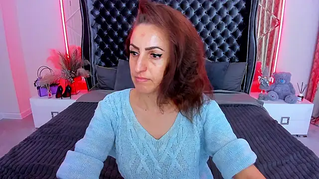 Snapshot of Rebecca_Diamond chatting on April 28, 5:45 am Rebecca Diamond online show from April 28, 5:45 am