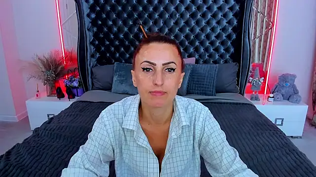 Snapshot of Rebecca_Diamond chatting on July 10, 11:57 am Rebecca Diamond online show from July 10, 11:57 am