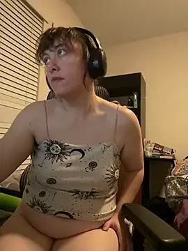 Snapshot of bratcore chatting on March 26, 5:24 am bratcore online show from March 26, 5:24 am