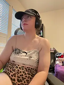 Snapshot of bratcore chatting on March 28, 11:37 pm bratcore online show from March 28, 11:37 pm