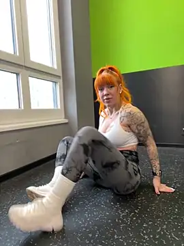 Snapshot of Pia_July_ chatting on January 16, 11:15 am Pia July  online show from January 16, 11:15 am