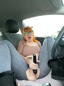 Snapshot of Pia_July_ chatting on January 19, 3:21 pm Pia July  online show from January 19, 3:21 pm