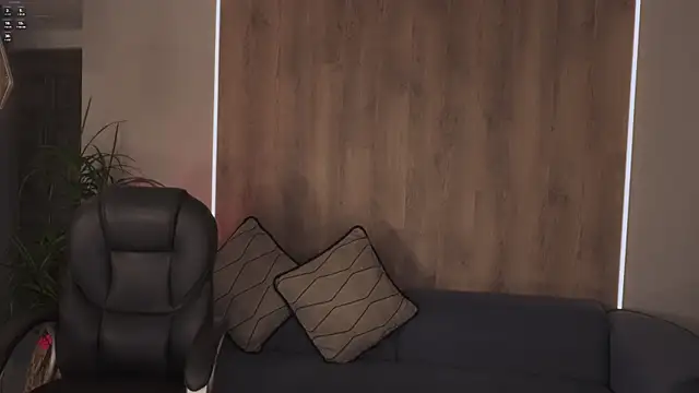 AbellaCroft online show from November 29, 1:25 pm