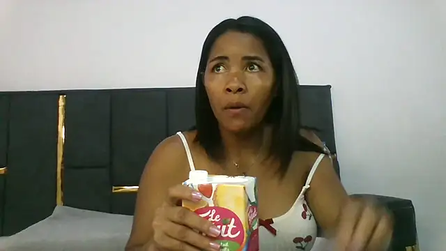 aleixane online show from October 18, 4:59 am