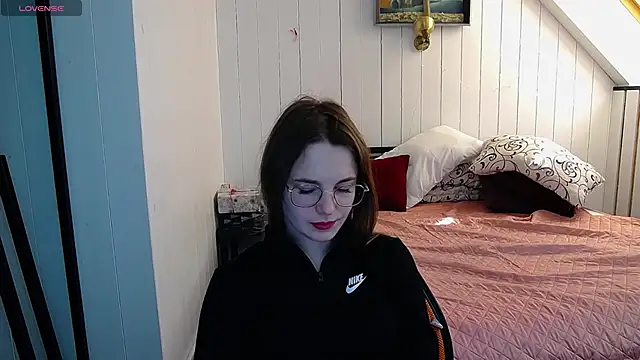 Snapshot of CindyJonson chatting on March 22, 7:36 am CindyJonson online show from March 22, 7:36 am