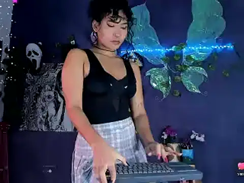 Snapshot of Mary_Rosse1 chatting on February 16, 11:27 am Mary Rosse1 online show from February 16, 11:27 am