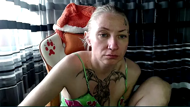 cold lollipop online show from June 18, 7:08 am