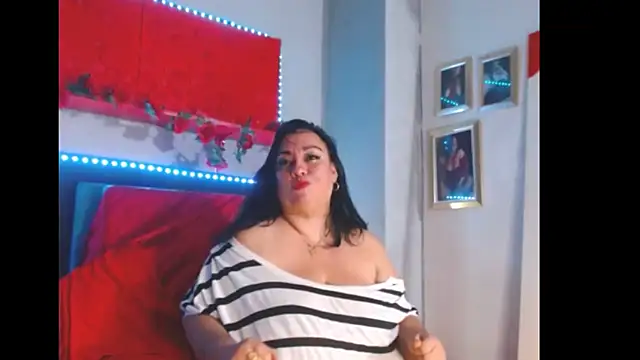 -helen online show from December 18, 1:15 am