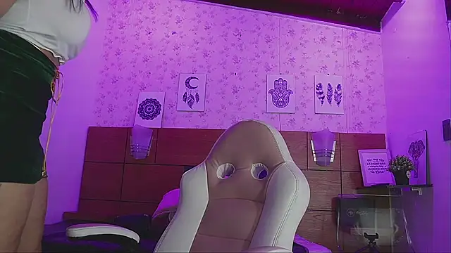 mssburbuja online show from March 15, 3:18 am