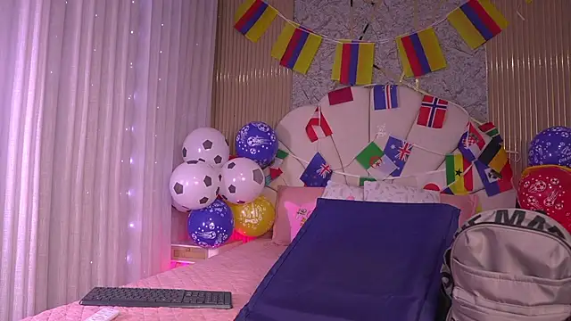 mssburbuja online show from July 3, 3:13 am