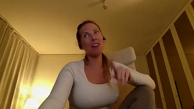 novaforyou1 online show from March 13, 8:59 pm