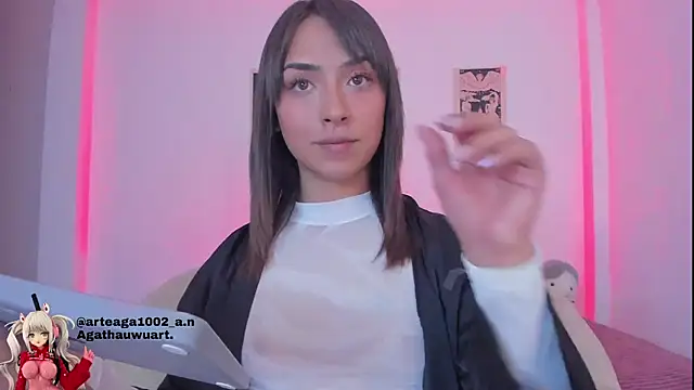 Snapshot of Moonlight1002 chatting on October 14, 2:01 am Moonlight1002 online show from October 14, 2:01 am