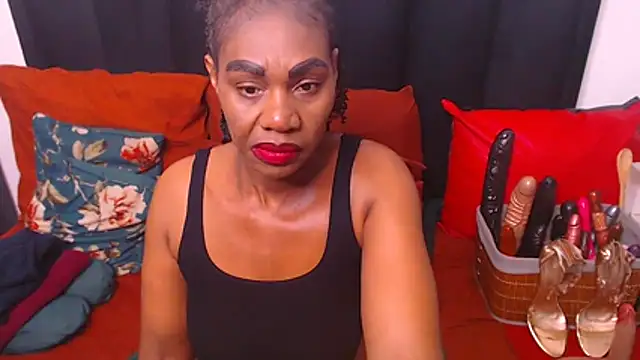 Snapshot of sexybootylicious chatting on December 4, 10:57 am sexybootylicious online show from December 4, 10:57 am