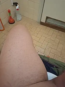 Snapshot of Frossi94 chatting on December 3, 3:43 pm Frossi94 online show from December 3, 3:43 pm