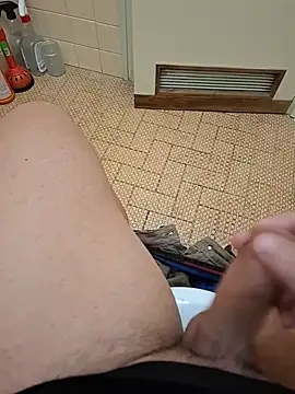 Snapshot of Frossi94 chatting on December 15, 10:41 am Frossi94 online show from December 15, 10:41 am