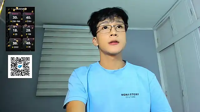 Snapshot of tom_Howard chatting on September 22, 8:27 am tom Howard online show from September 22, 8:27 am