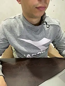 Egyptian-HugeDick online show from May 2, 8:03 pm