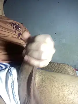 Egyptian-HugeDick online show from May 18, 10:04 pm