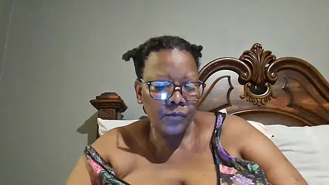 Snapshot of SEXYBOOBSNASS chatting on January 18, 9:24 pm SEXYBOOBSNASS online show from January 18, 9:24 pm