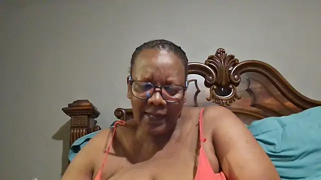 Snapshot of SEXYBOOBSNASS chatting on February 9, 7:09 pm SEXYBOOBSNASS online show from February 9, 7:09 pm