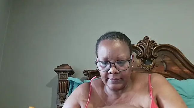 Snapshot of SEXYBOOBSNASS chatting on March 6, 12:30 pm SEXYBOOBSNASS online show from March 6, 12:30 pm