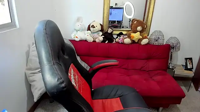 NicolettColin online show from December 4, 7:23 pm