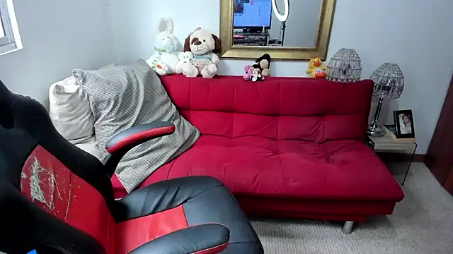 NicolettColin online show from December 18, 6:35 pm