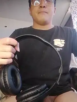 Mghty-cockl88 online show from December 14, 3:39 pm