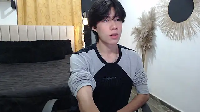 Snapshot of Elio-cam chatting on March 25, 3:01 am Elio-cam online show from March 25, 3:01 am