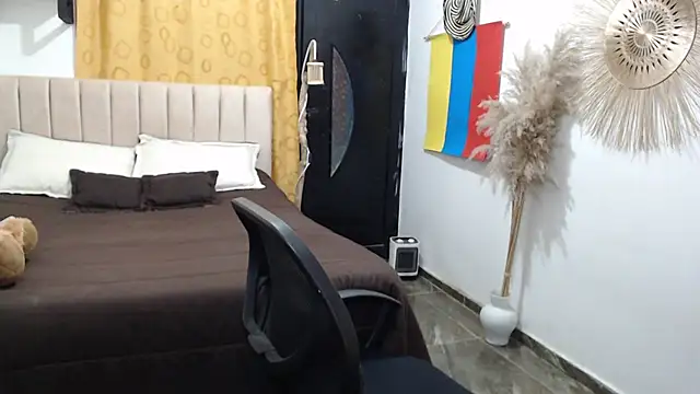 Elio-cam online show from July 28, 8:43 am