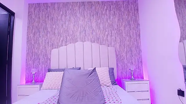 raven lilith  online show from March 20, 3:22 am