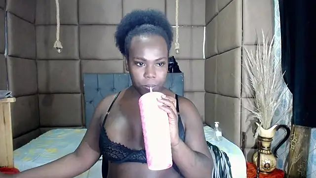 CatrinaGill online show from October 23, 3:00 pm