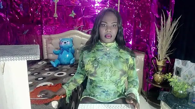 CatrinaGill online show from January 5, 7:06 pm